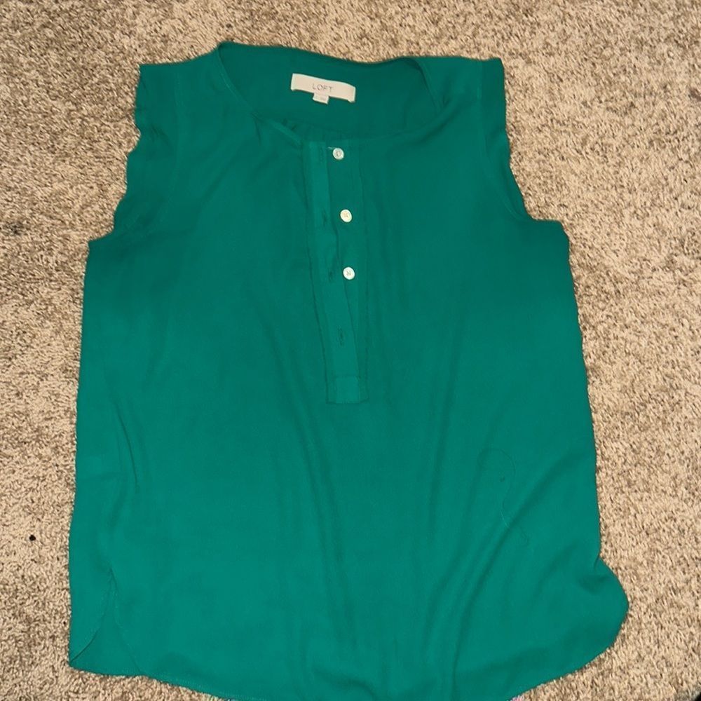 Loft Career top